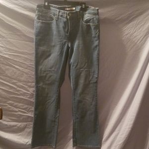 Levi's 315 BootCut Jeans
